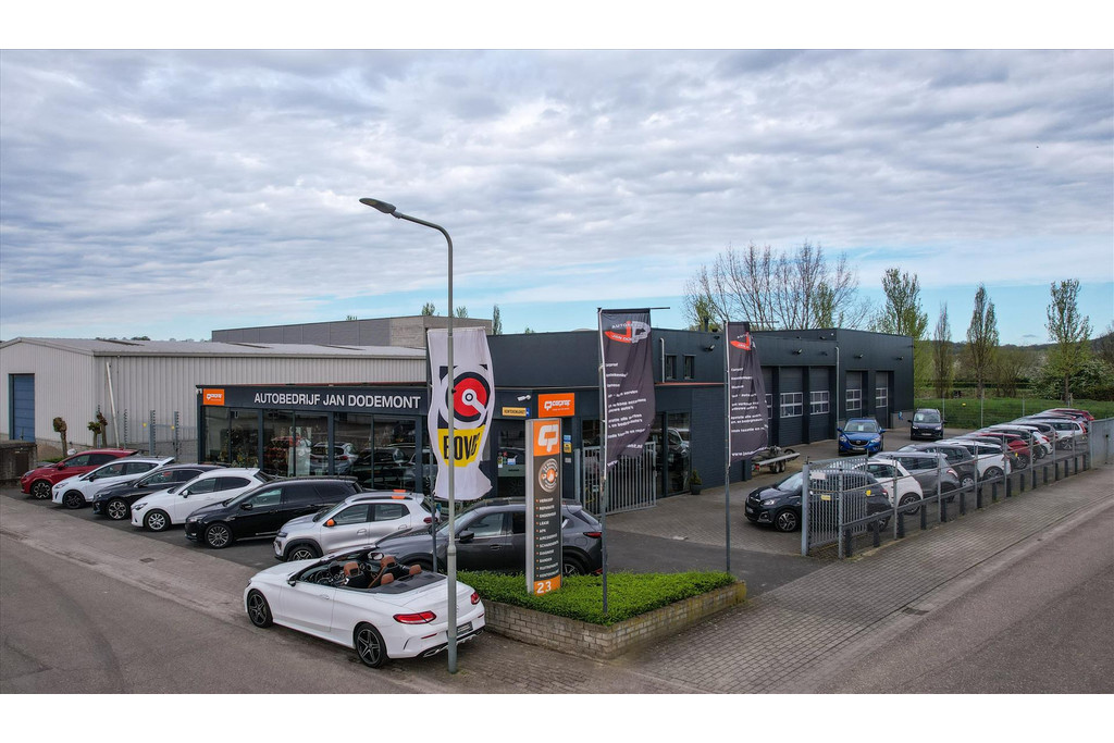 Volkswagen Tiguan 1.4 TSI 125pk Highline , Navigatie , camara ,dakrail 55968668-0.jpg | Autobedrijf Dodemont